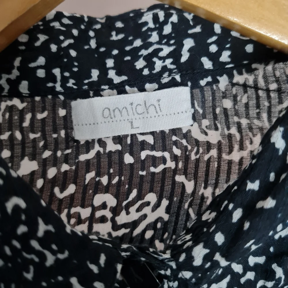 Size- L, Amichi shirt for women - Picture 4 of 8